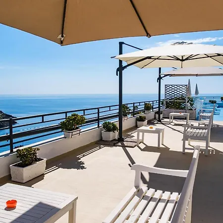 Апартаменты Le Terrazze Sul Mare *